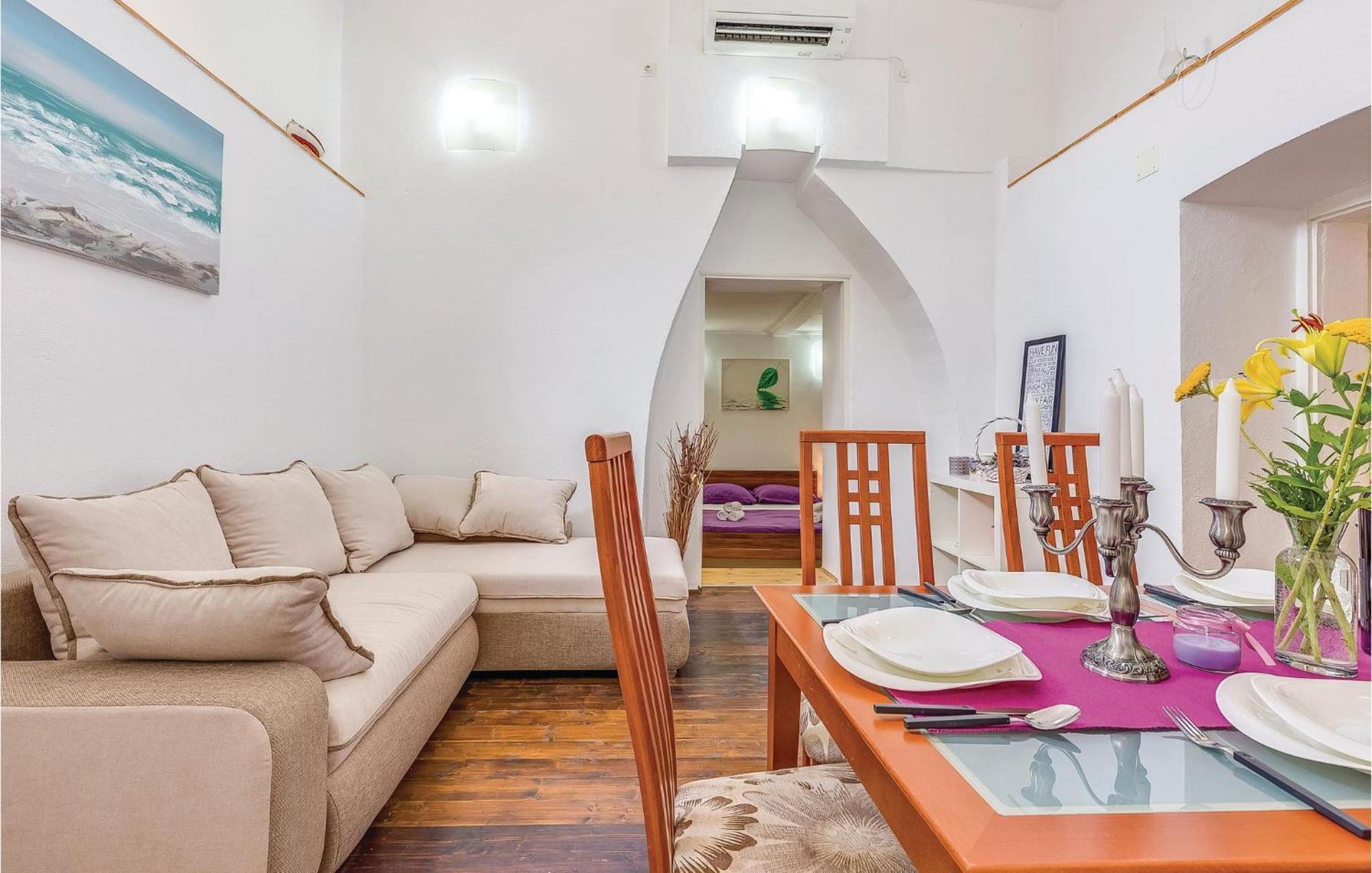 Nice Home In Grmani With Kitchen Smrika Exterior foto
